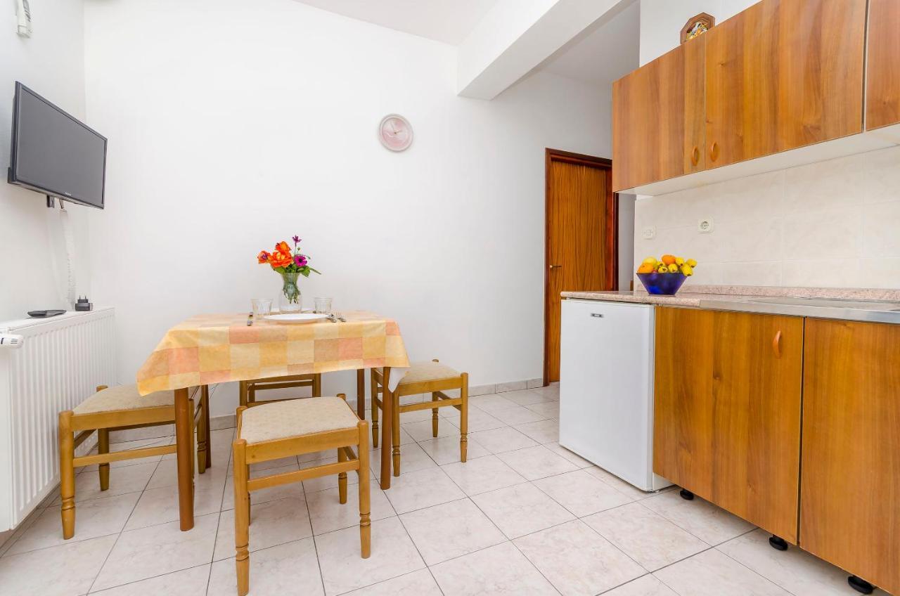 Apartments Tomislav Trogir Exterior foto